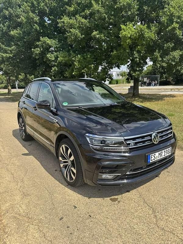Schwarz Gebraucht 2019 VW Tiguan R-line SUV | 26.000 € (Guter Preis) - Bild 1/4