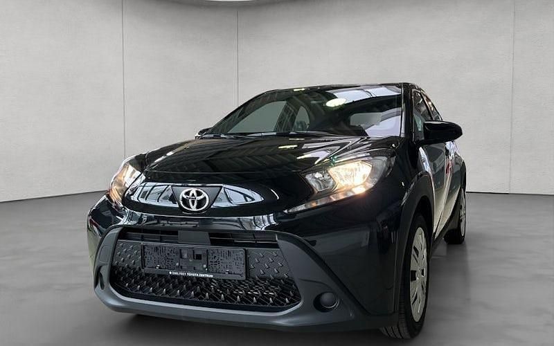 Neu Toyota Aygo X Business Edition 72 PS (52 kW) 2025 Schwarz SUV