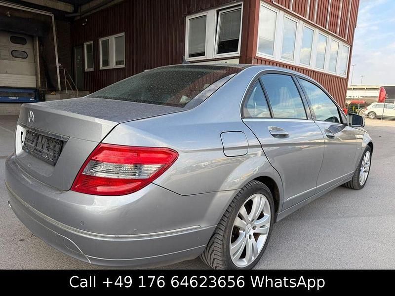 Gebraucht Mercedes C220 Avantgarde 170 PS (125 kW) 2009 Silber Limousine