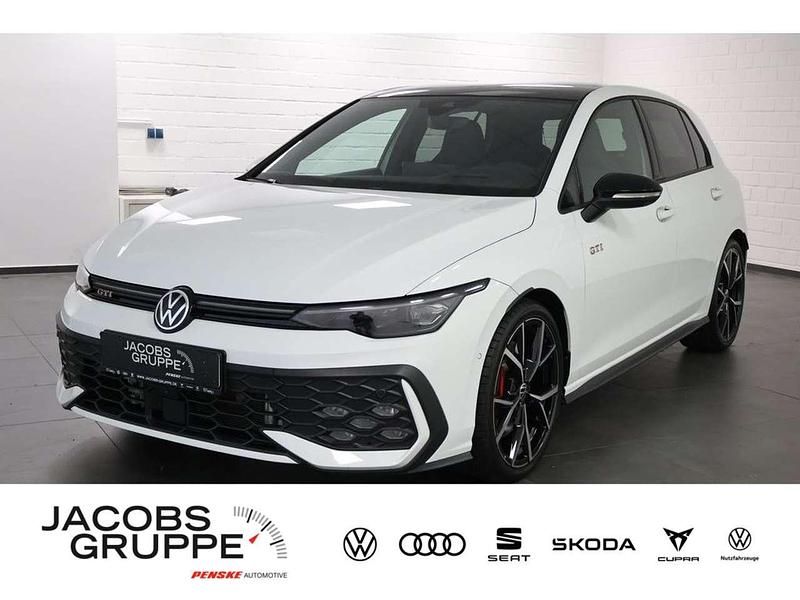 Pure white Gebraucht 2025 VW Golf Style Limousine | 35.980 € (Etwas zu teuer) - Bild 1/4