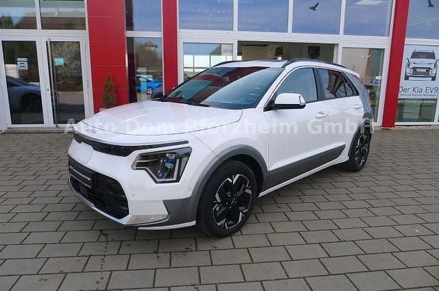 Snow white pearl (swp) Gebraucht 2024 Kia e-Niro 2 SUV | 34.800 € (Fairer Preis) - Bild 1/4