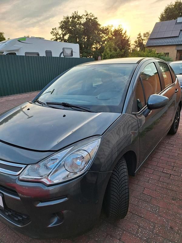 Schwarz Gebraucht 2015 Citroën C3 Kleinwagen | 3.333 € (Superpreis) - Bild 1/4
