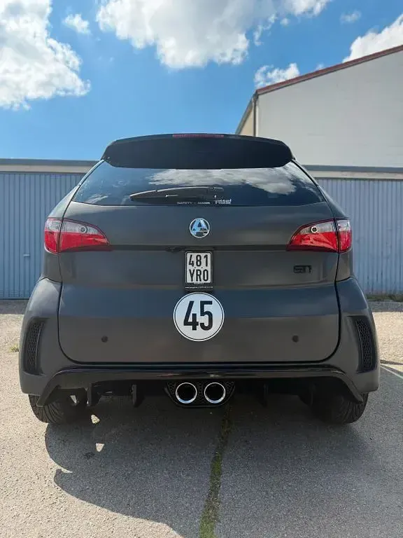 Second-hand Aixam Coupe 2023 Gri Coupe