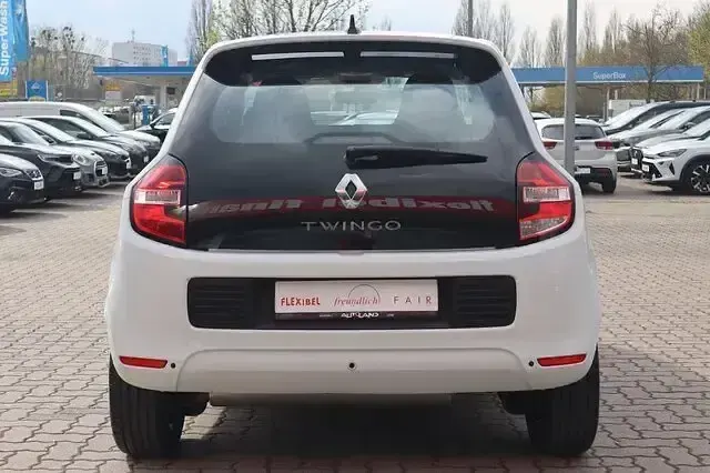 Używany Renault Twingo Intens 90 KM (66 kW) 2018 Biały Hatchback
