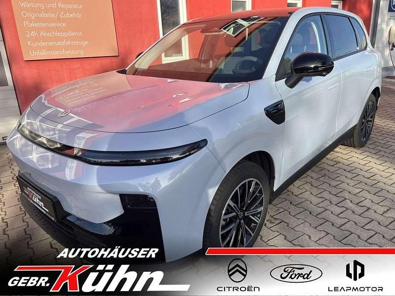 Neu Leapmotor B10 160 kW (218 PS) 2025 Galaxy silver SUV