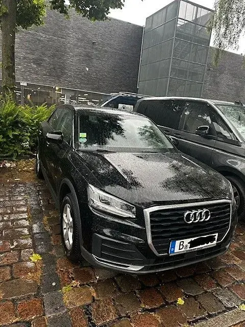 Gebraucht Audi Q2 Design 150 PS (110 kW) 2017 Schwarz SUV