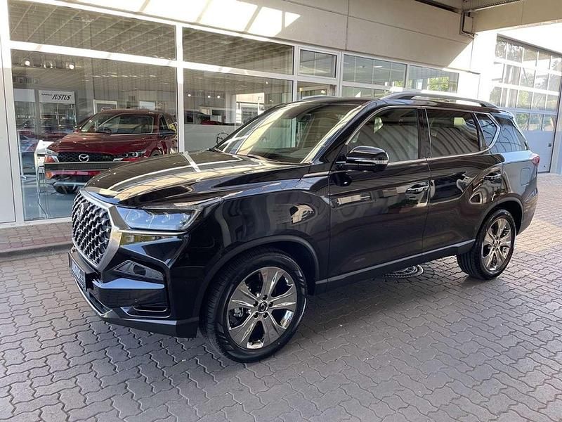 Schwarz Gebraucht 2025 Ssangyong Rexton Sapphire SUV | 49.990 € (Teuer) - Bild 1/4