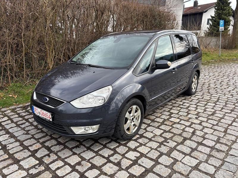 Gebraucht Ford Galaxy Trend 140 PS (102 kW) 2009 Grau Van / Kleinbus