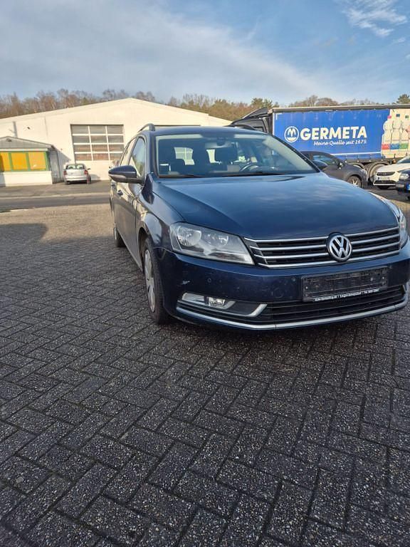 Gebraucht VW Passat Trendline 140 PS (102 kW) 2013 Kombi