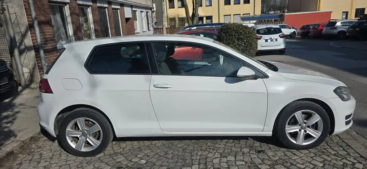 Gebraucht VW Golf VII Comfortline 86 PS (63 kW) 2013 Pure white Kleinwagen