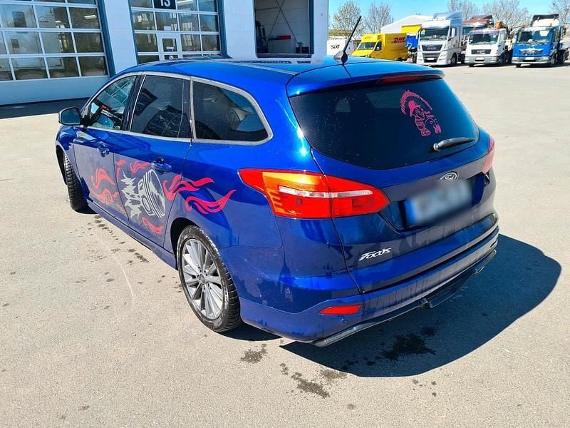 Usata Ford Focus ST-Line 150 CV (110 kW) 2017 Blu Station wagon