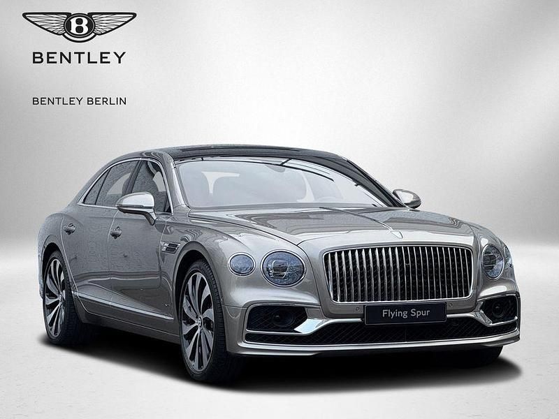 Gebraucht Bentley Flying Spur 635 PS (467 kW) 2021 Pale brodgar Limousine