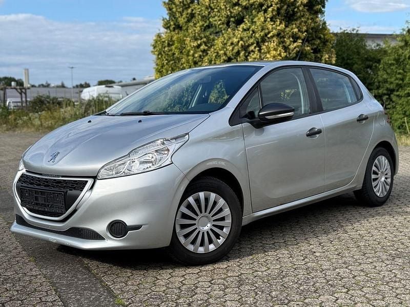 Silber Gebraucht 2015 Peugeot 208 Access Kleinwagen | 4.450 € (Superpreis) - Bild 1/4