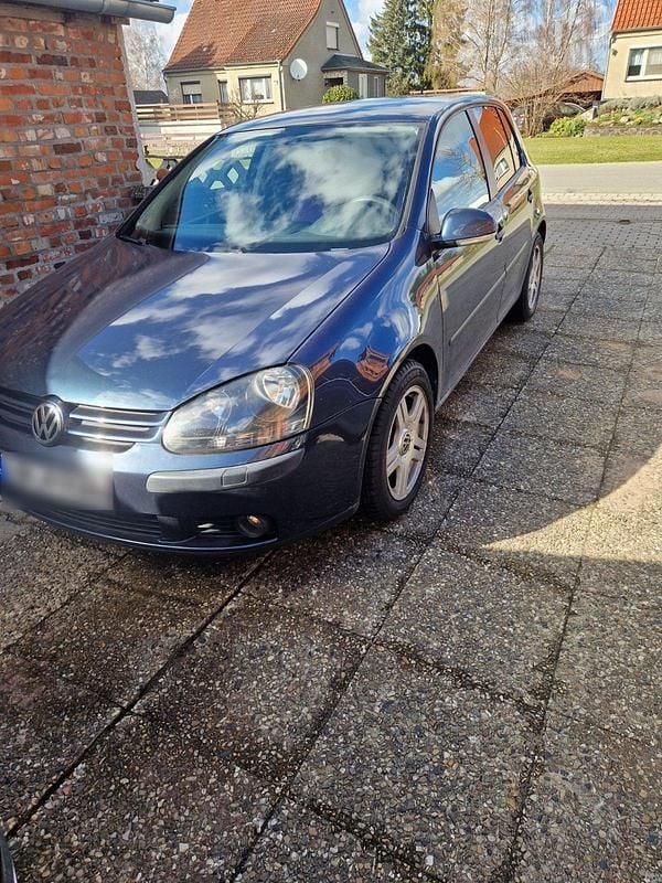 Gebraucht VW Golf V 115 PS (84 kW) 2005 Blau Kleinwagen