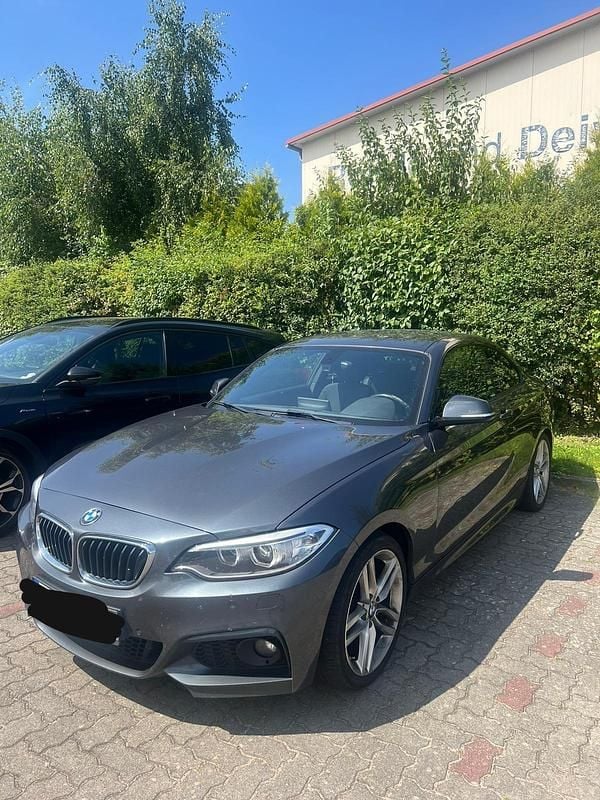 Grau Gebraucht 2015 BMW 220 M Sport Coupé | 12.900 € (Guter Preis) - Bild 1/4