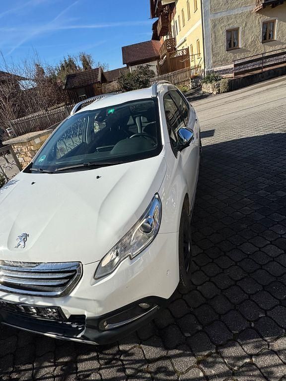 Gebraucht Peugeot 2008 Access 82 PS (60 kW) 2014 Weiß SUV