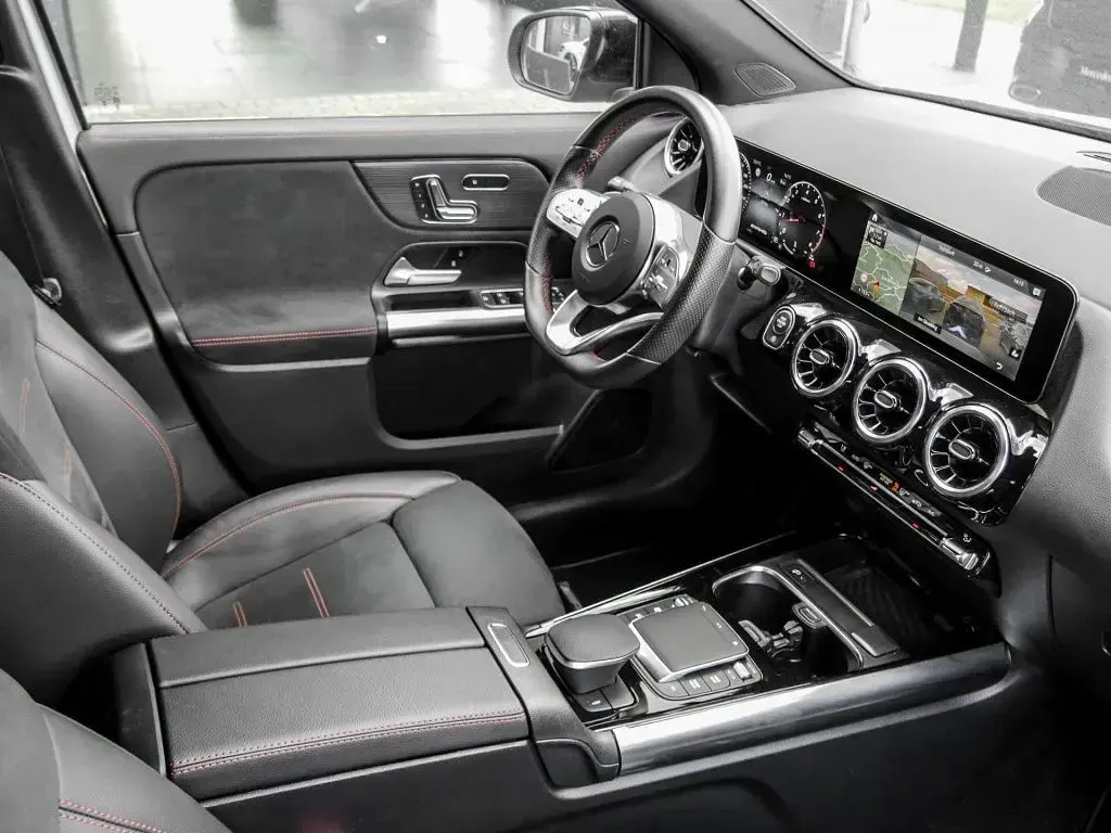 Gebraucht Mercedes GLA35 AMG AMG 306 PS (225 kW) 2023 Iridiumsilber metallic SUV