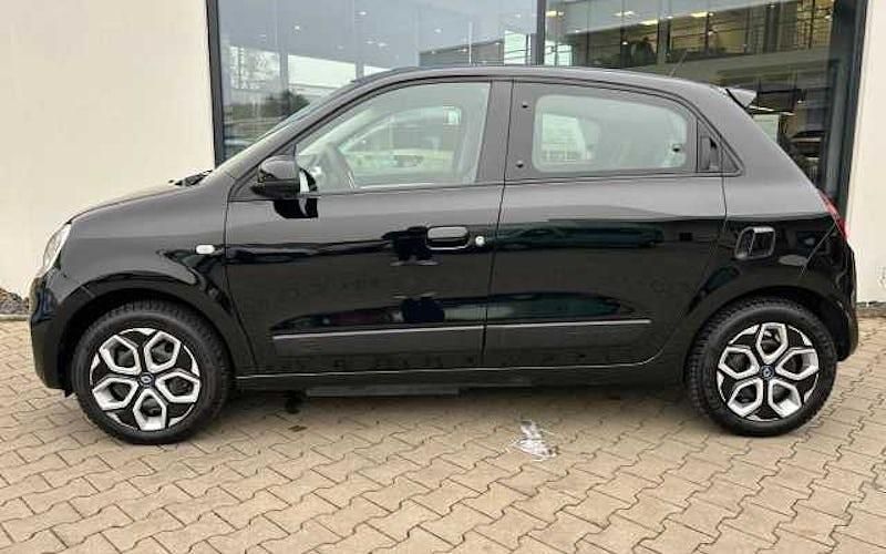 Gebraucht Renault Twingo Zen 60 kW (82 PS) 2022 Blackpearlschwarz (metallic) Kleinwagen