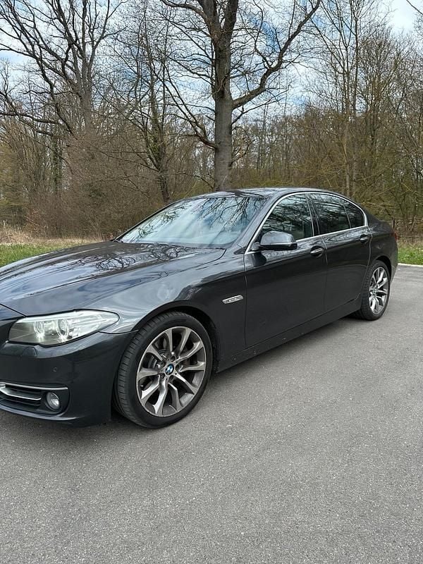 Gebraucht BMW 535 313 PS (230 kW) 2014 Grau Limousine