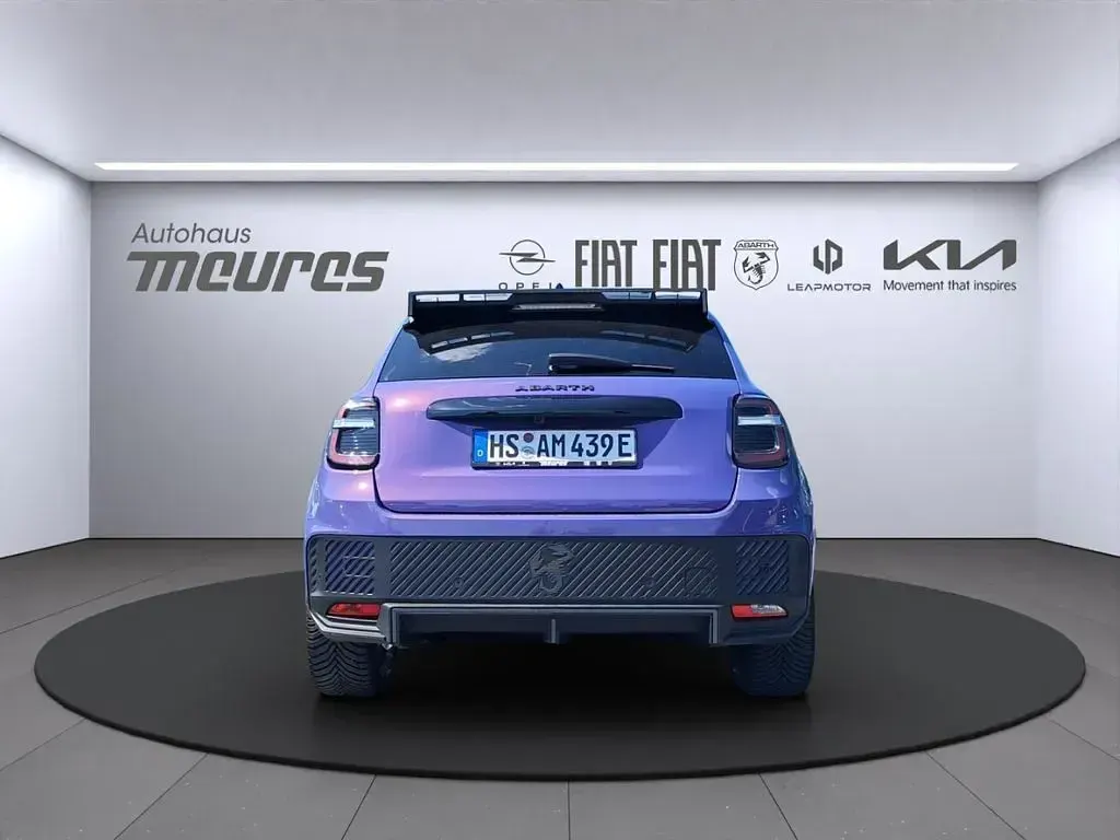 Gebraucht Abarth 600e Scorpionissima 206 kW (281 PS) 2025 Violett SUV
