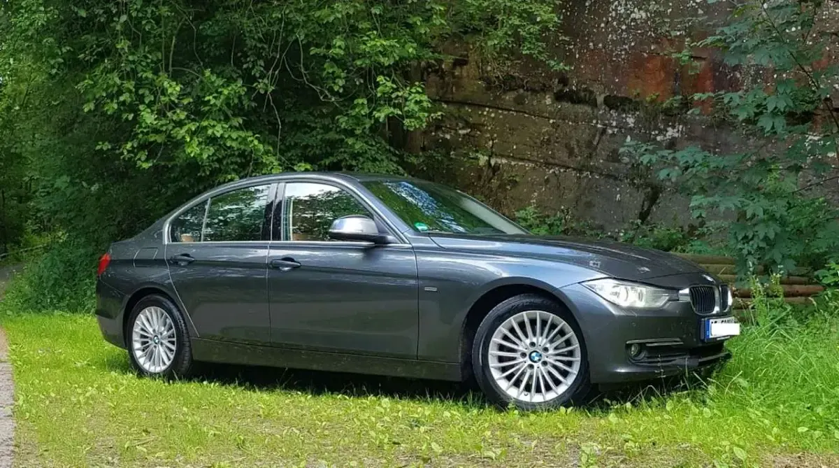Occasion BMW 320 Performance 184 ch (135 kW) 2013 Gris Berline