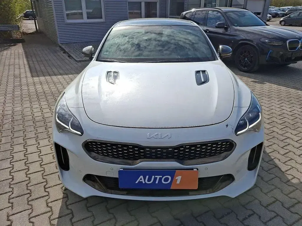 Gebraucht Kia Stinger GT 366 PS (269 kW) 2023 (swp) snow white pearl Kleinwagen