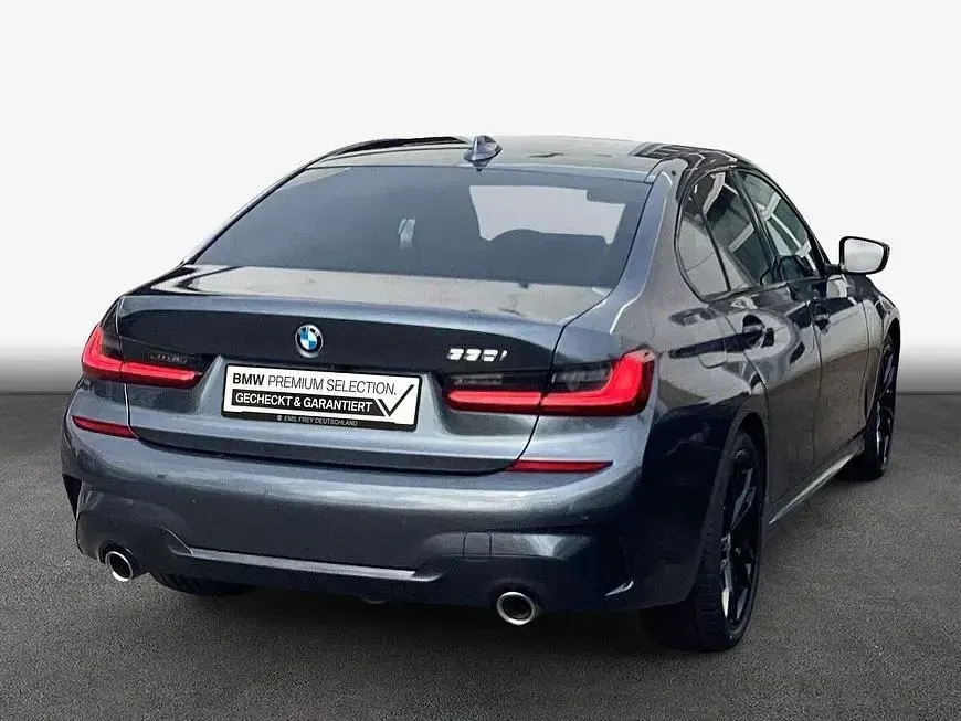 Używany BMW 330 M Sport 258 KM (189 kW) 2022 Szary Sedan/Limuzyna