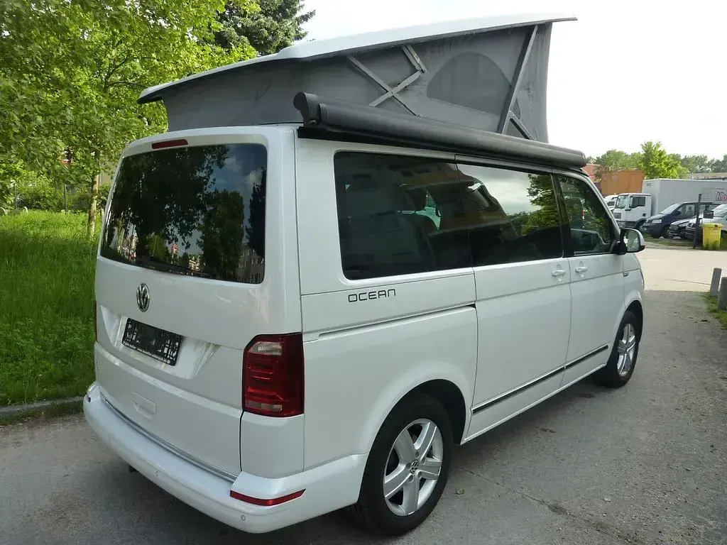 Gebraucht VW California California 204 PS (150 kW) 2018 Weiß Van