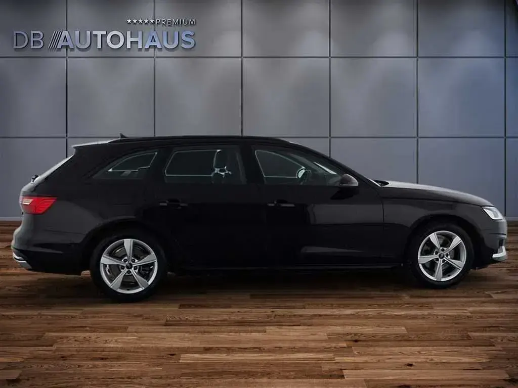Gebraucht Audi A4 Advanced Plus 163 PS (119 kW) 2024 Schwarz Kombi