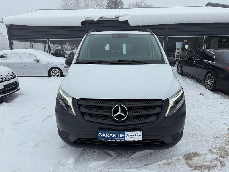 Gebraucht Mercedes Vito 163 PS (119 kW) 2018 Weiß Van