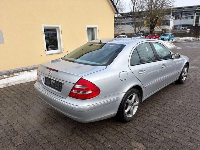 Gebraucht Mercedes E350 Elegance 272 PS (200 kW) 2005 Silber Limousine