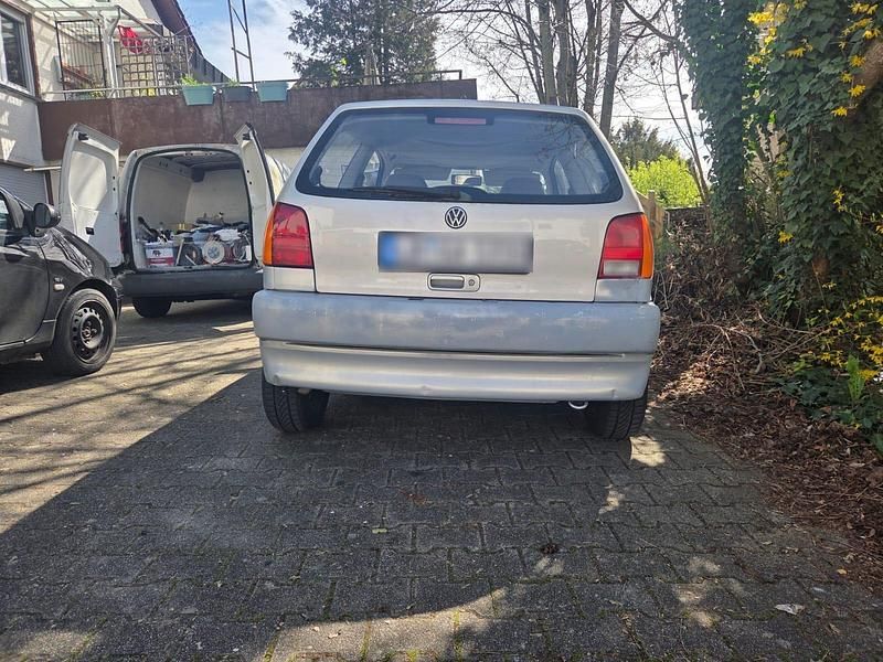 Gebraucht VW Polo 60 PS (44 kW) 1998 Silber Kleinwagen
