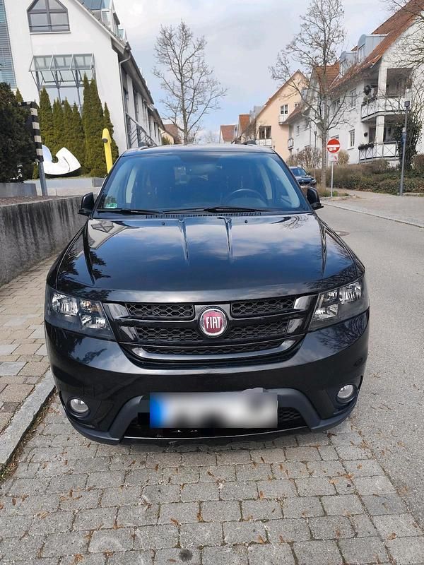 Gebraucht Fiat Freemont 170 PS (125 kW) 2015 Schwarz SUV