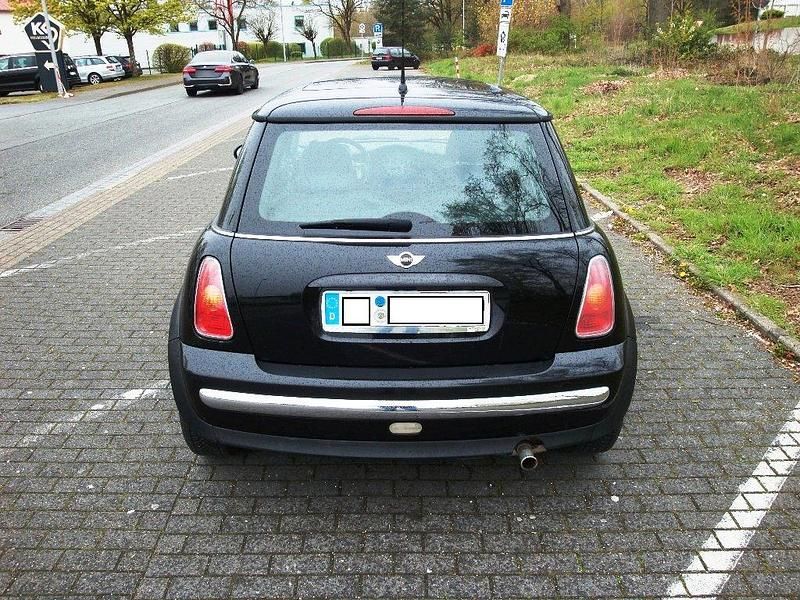 Usata Mini ONE 90 CV (66 kW) 2003 Nero Utilitaria