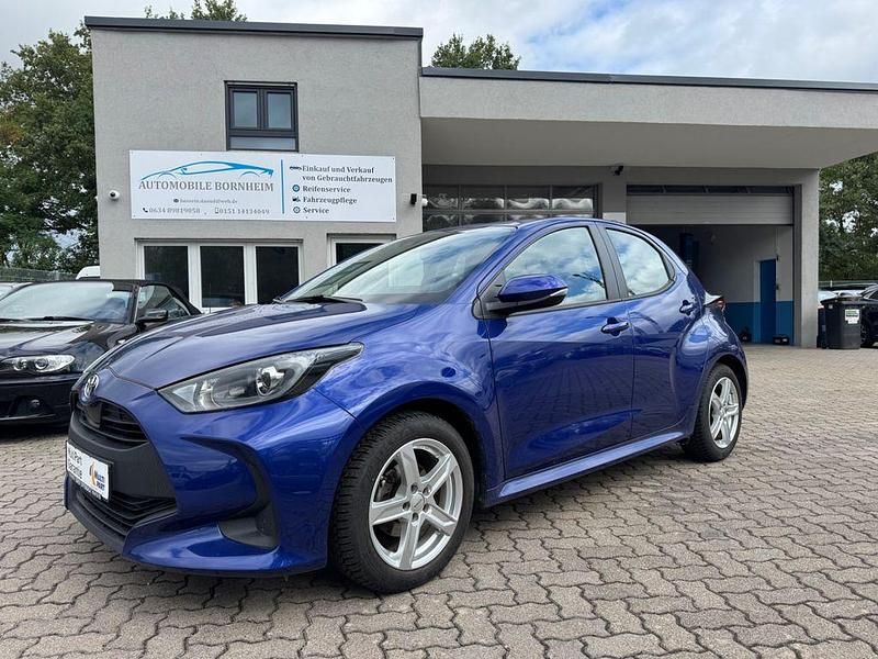 Blau Gebraucht 2022 Toyota Yaris Comfort Kleinwagen | 13.600 € (Guter Preis) - Bild 1/4