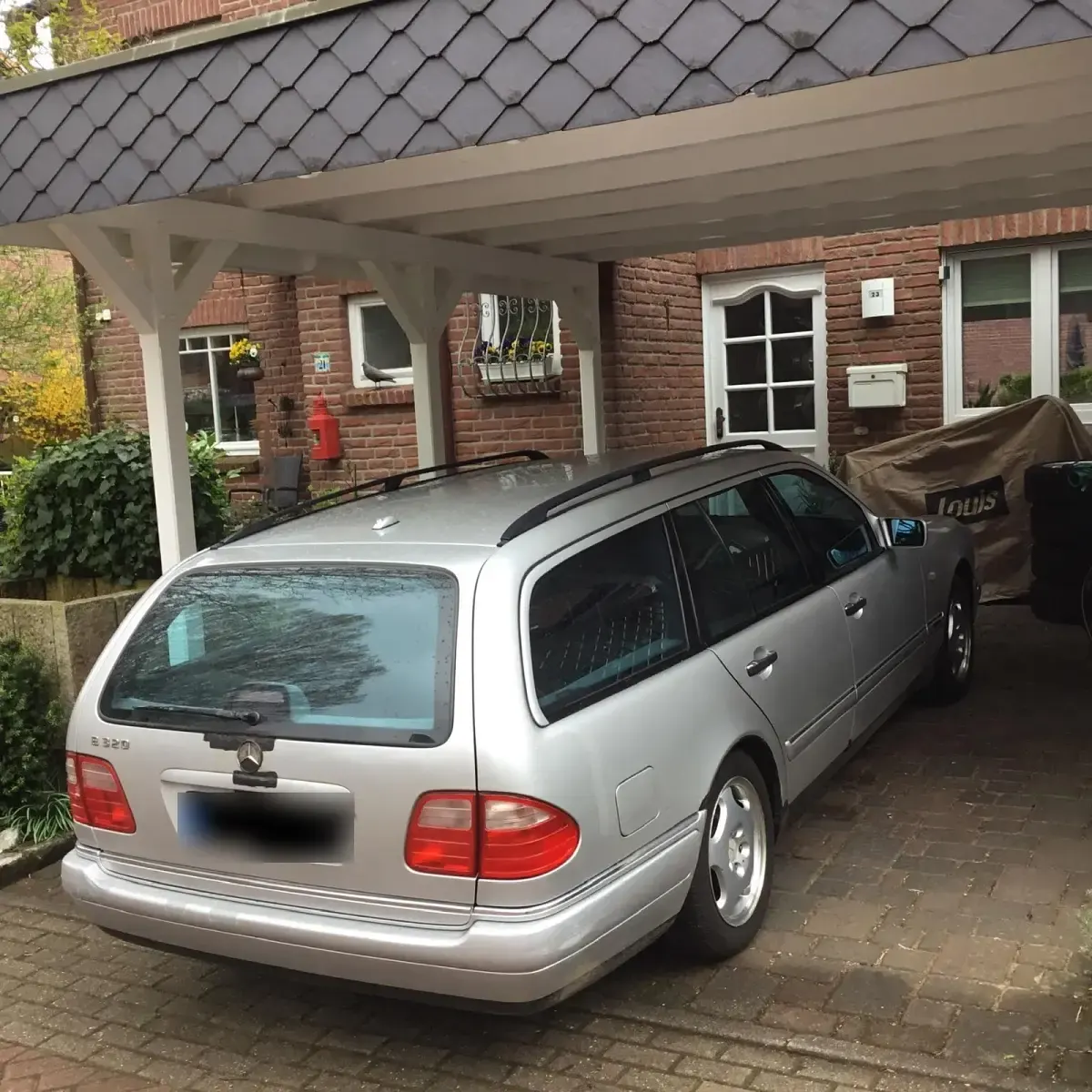 Gebraucht Mercedes E320 Avantgarde 245 PS (180 kW) 1997 Silber Kombi