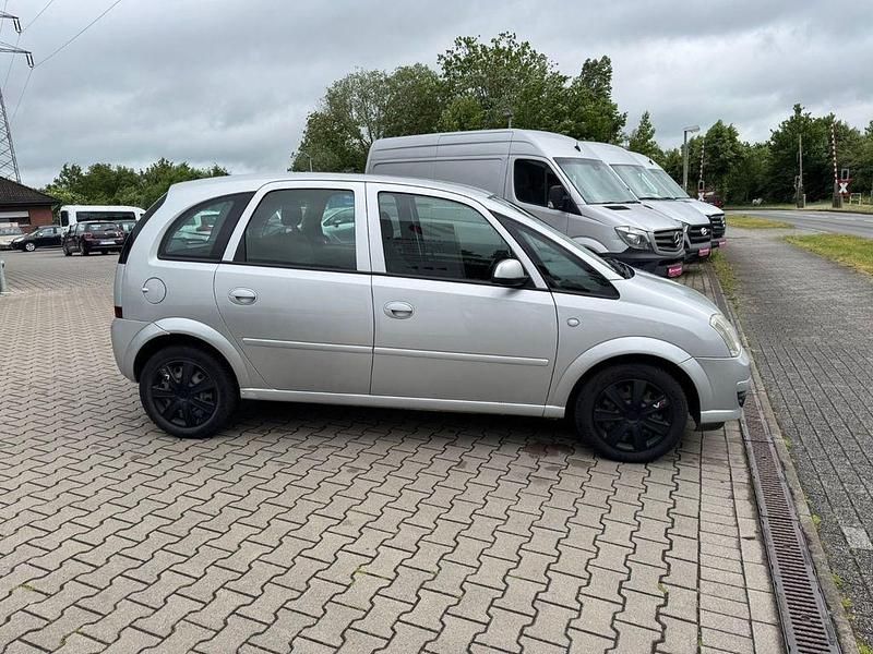 Gebraucht Opel Meriva Edition 105 PS (77 kW) 2008 Silber Van / Kleinbus