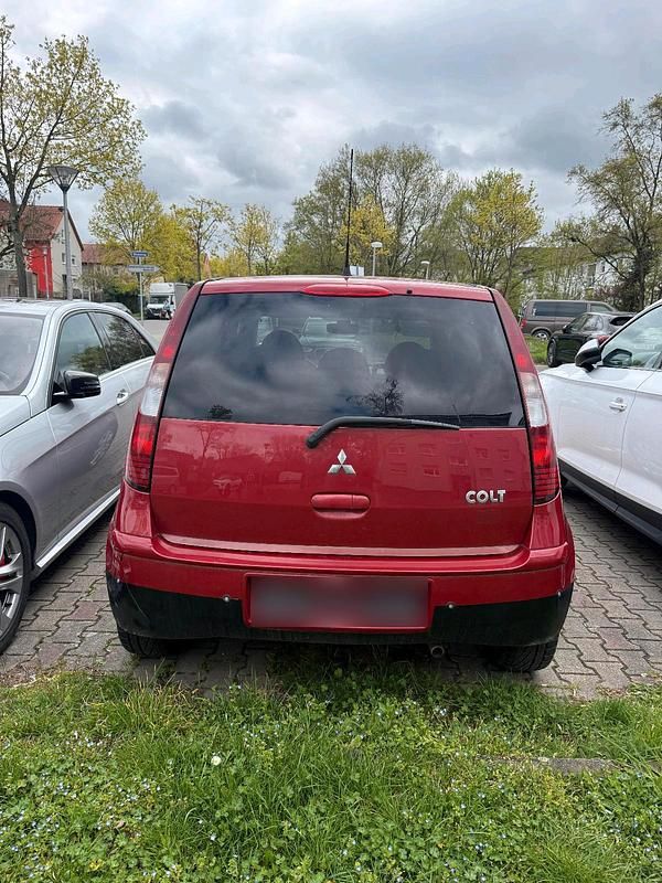 Gebraucht Mitsubishi Colt 90 PS (66 kW) 2008 Rot Kleinwagen