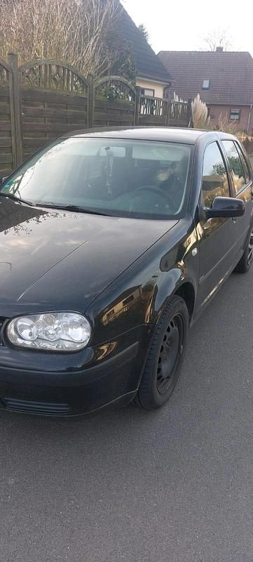 Gebraucht VW Golf IV 75 PS (55 kW) 2001 Schwarz Kleinwagen