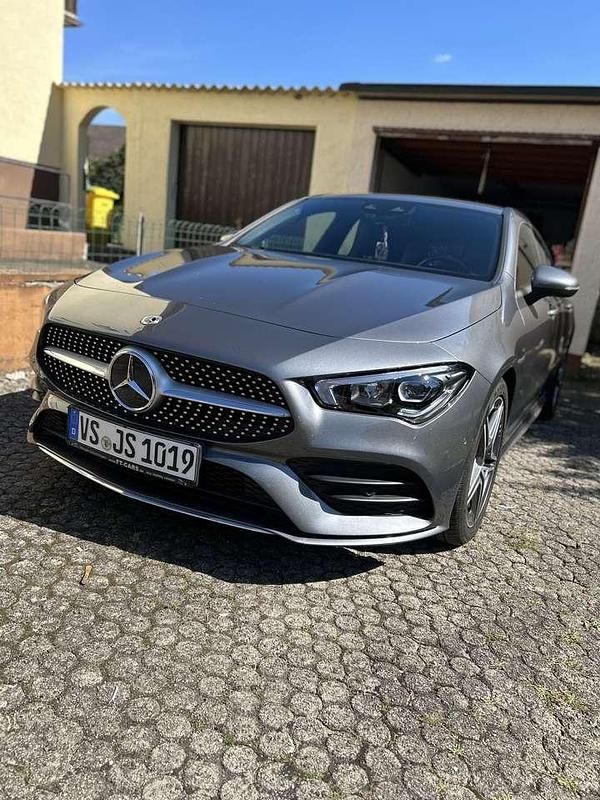 Gebraucht 2020 Mercedes CLA200 Shooting Brake Edition Kombi | 26.000 € (Fairer Preis) - Bild 1/4