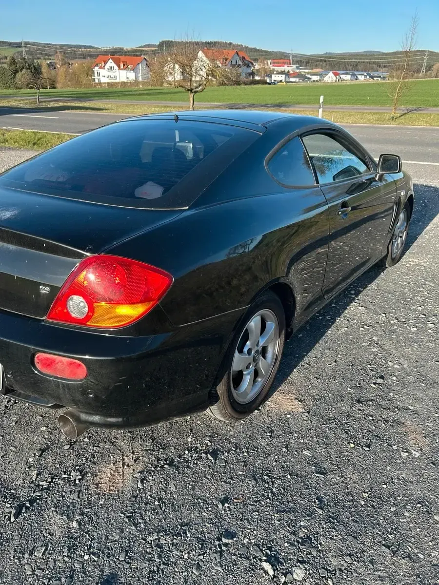 Gebraucht Hyundai Coupé 167 PS (122 kW) 2004 Schwarz Coupé