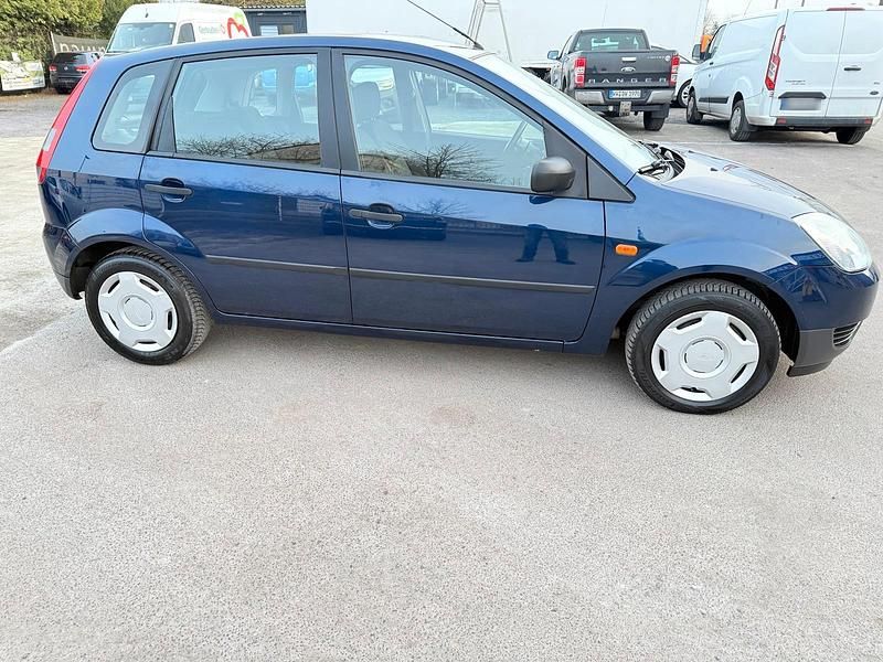 Gebraucht Ford Fiesta 69 PS (50 kW) 2004 Kleinwagen