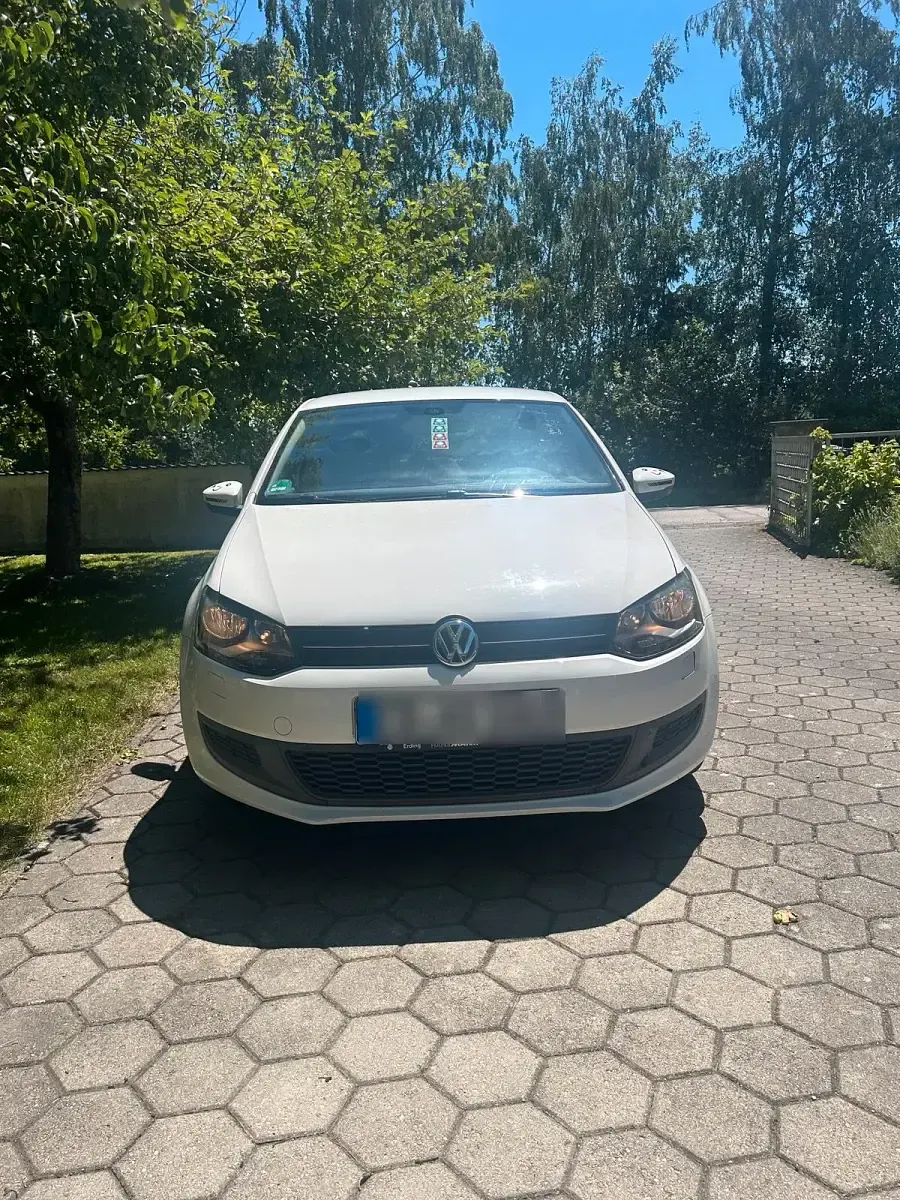 Gebraucht VW Polo 60 PS (44 kW) 2010 Weiß Kleinwagen