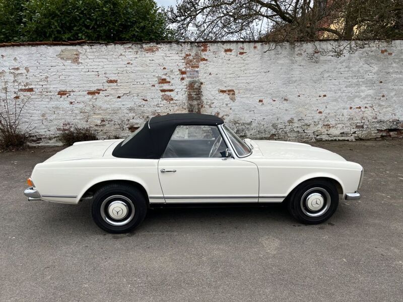 Gebraucht Mercedes 230 150 PS (110 kW) 1964 Weiß Cabrio