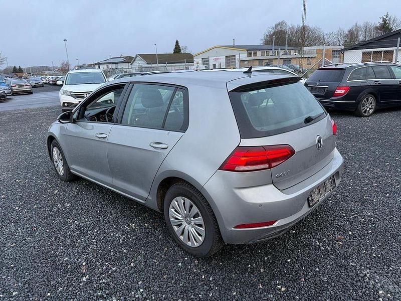 Gebraucht VW Golf VII Trendline 86 PS (63 kW) 2018 Silber Limousine