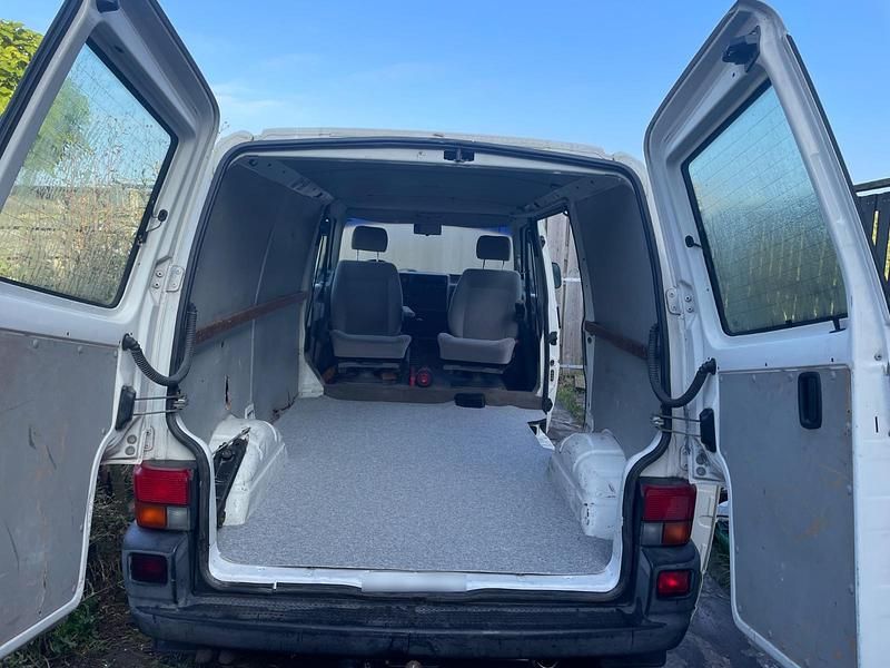 Używany VW Transporter 88 KM (64 kW) 2002 Biały Van