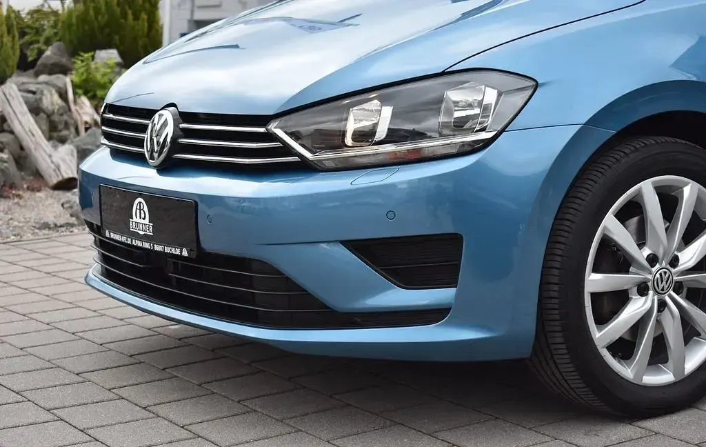 Gebraucht VW Golf VII Comfortline 125 PS (91 kW) 2014 Blau Limousine