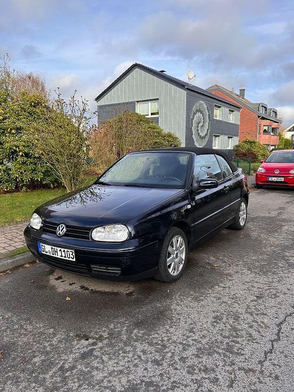 Blau Gebraucht 2001 VW Golf Cabriolet Classicline Cabrio | 3.100 € (Guter Preis) - Bild 1/4