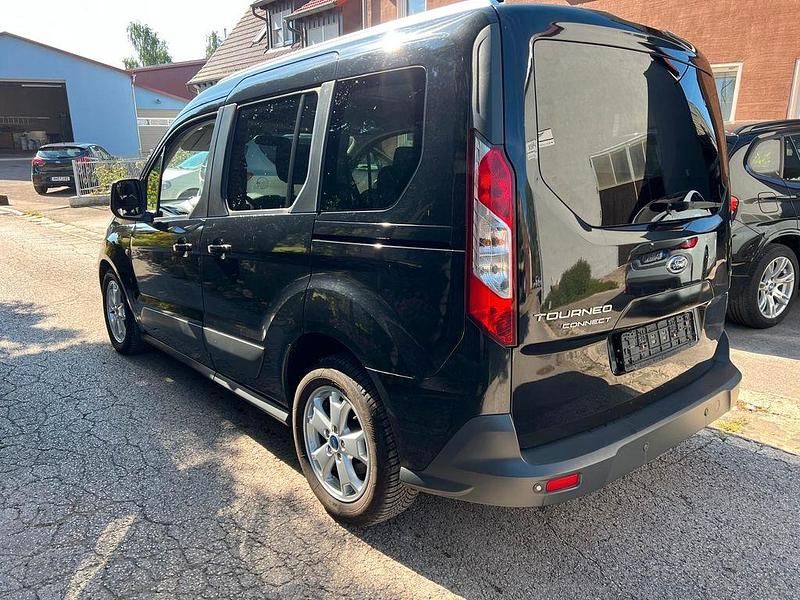 Gebraucht Ford Tourneo Connect Titanium 101 PS (74 kW) 2014 Schwarz Van / Kleinbus