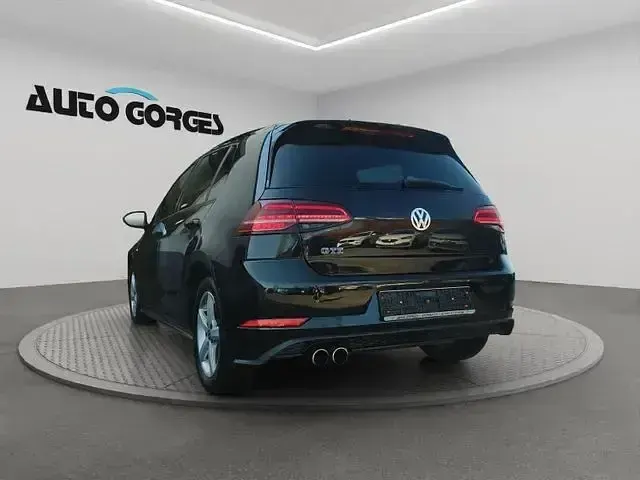 Gebraucht VW Golf VII GTE 204 PS (150 kW) 2018 Schwarz Limousine